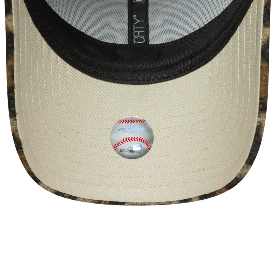 NEW ERA New York Yankees Cosy Leopar Kadın 60691302