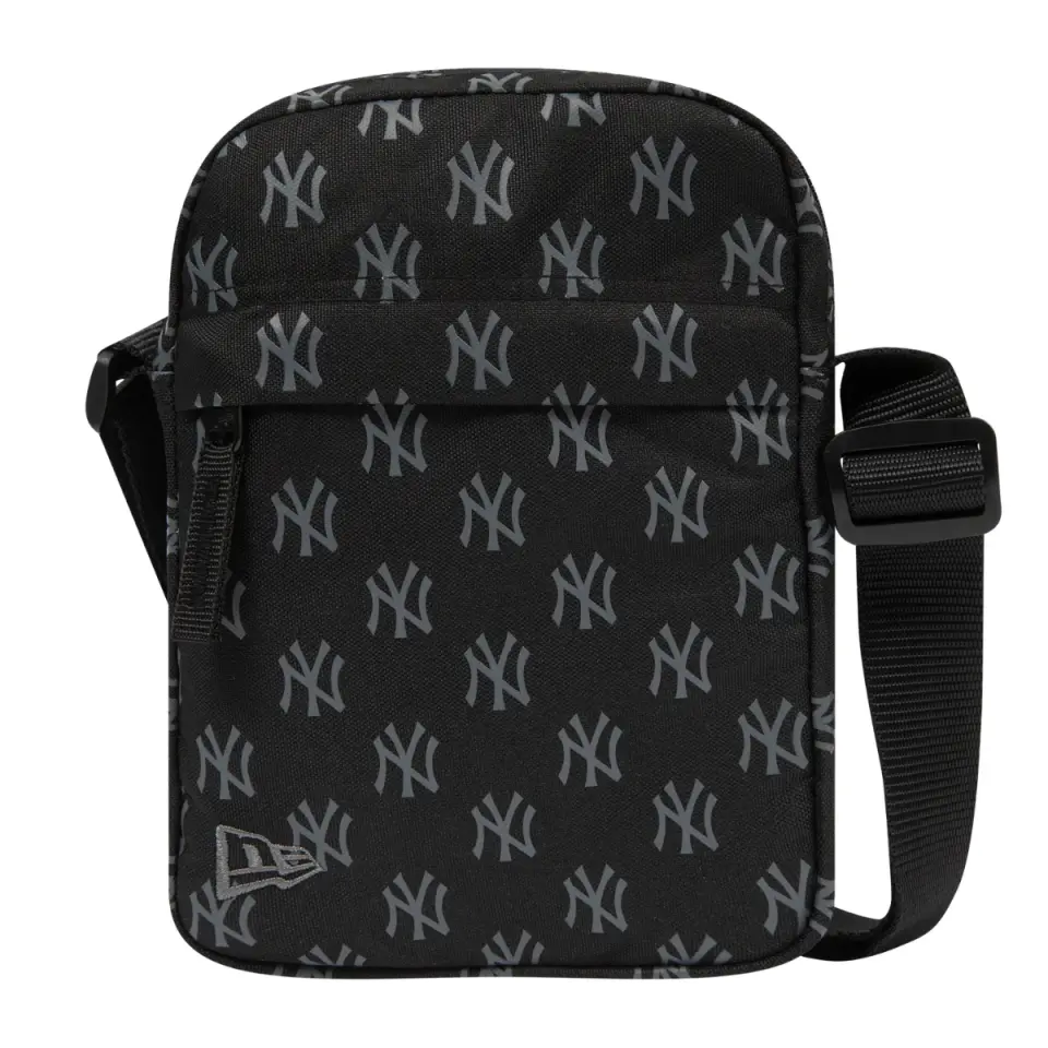 NEW ERA Monogram Siyah Postacı Çantası 60503771